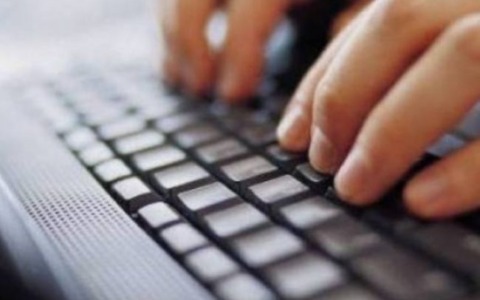 Arrestato un 28enne per detenzione di file pedopornografici