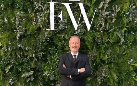 Ramon Fumagalli crea un muro green alla Fashion Week di Monte-Carlo