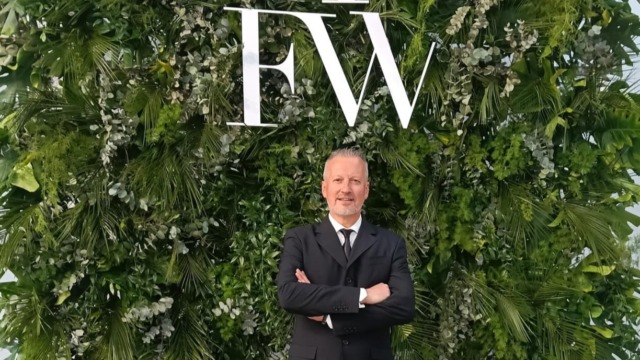 Ramon Fumagalli crea un muro green alla Fashion Week di Monte-Carlo