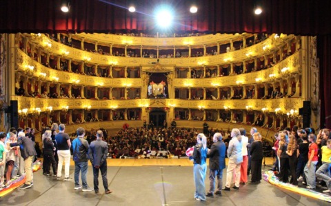 “Et in Terra Pax”: un grande successo al Teatro Sociale