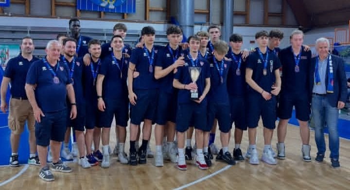 Under17 di Cantù conquista il terzo posto: 75-58 contro Ferrara