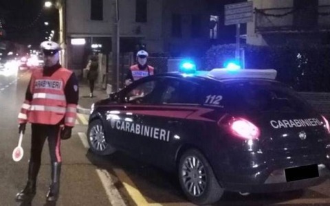 Spacciatore ai domiciliari scoperto dai Carabinieri a Novedrate
